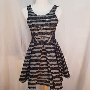 gorgeous sleeveless dress KIDS